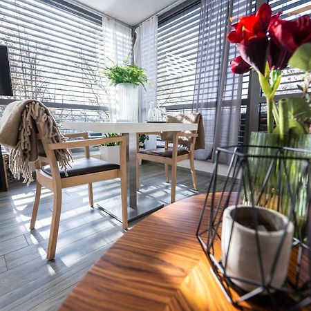 Atelier Lanna Bed & Breakfast เชสเกบูดิเยโจวิตเซ ภายนอก รูปภาพ