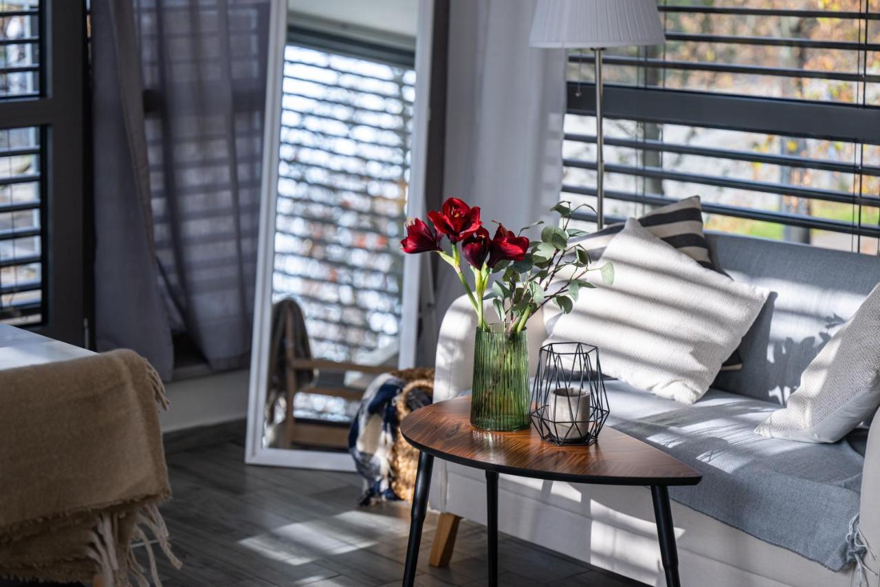 Atelier Lanna Bed & Breakfast เชสเกบูดิเยโจวิตเซ ภายนอก รูปภาพ