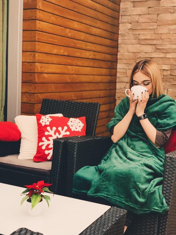 Atelier Lanna Bed & Breakfast เชสเกบูดิเยโจวิตเซ ภายนอก รูปภาพ